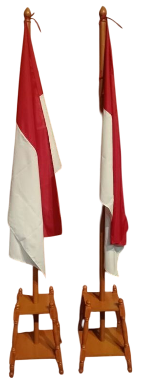 TIANG BENDERA KAYU